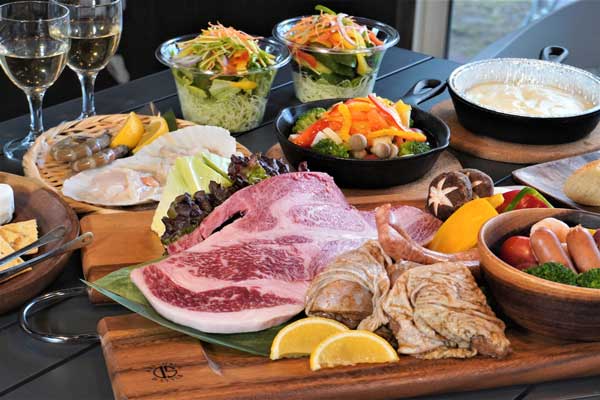グランピング　食事