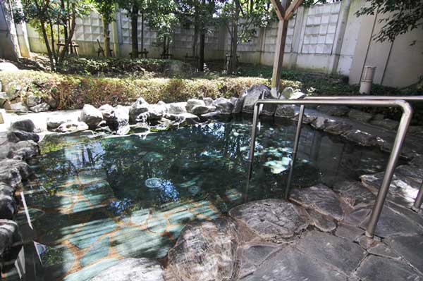 和風露天風呂